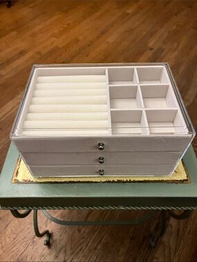 White Jewelry Organizer with Clear Acrylic Lid and Multi-Compartment Design